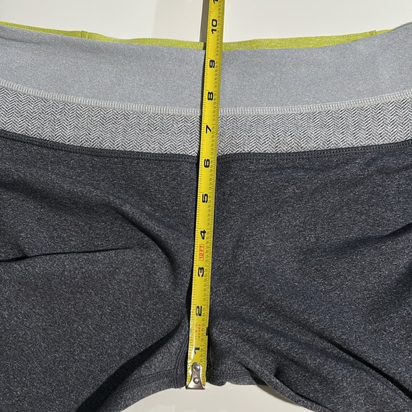 Lululemon yoga pants! - Picture 9 of 10